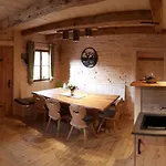 Blockhaus Ganschitter 게스트하우스 3*