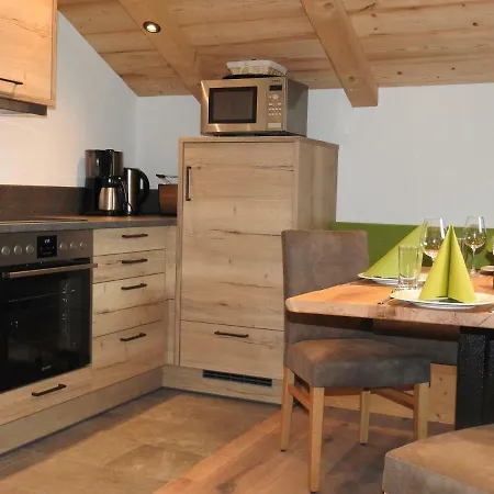 Apartment Blockhaus Ganschitter