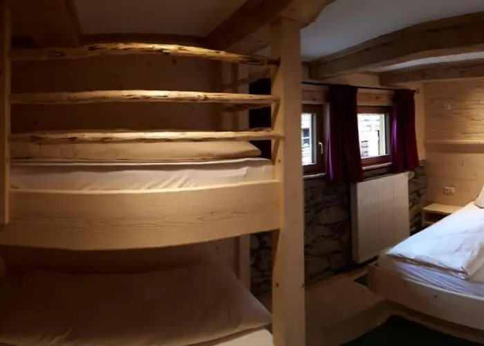 Blockhaus Ganschitter Pensión 3*